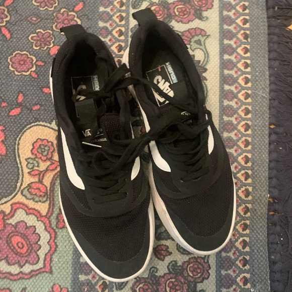 Vans cushion - Picture 2 of 4